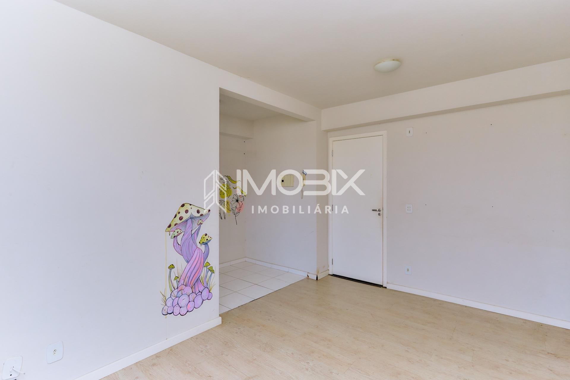 Lindo apartamento à venda no bairro PINHEIRINHO, CURITIBA - PR