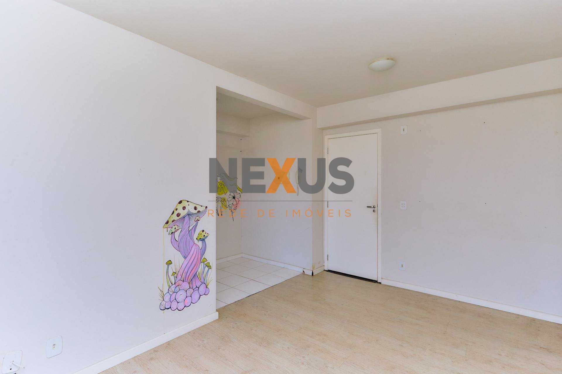 Lindo apartamento à venda no bairro PINHEIRINHO, CURITIBA - PR