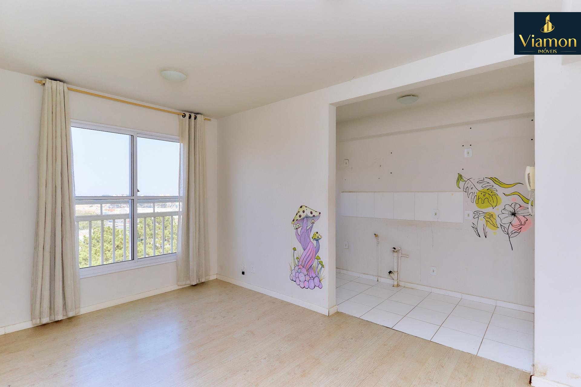 Lindo apartamento à venda no bairro PINHEIRINHO, CURITIBA - PR