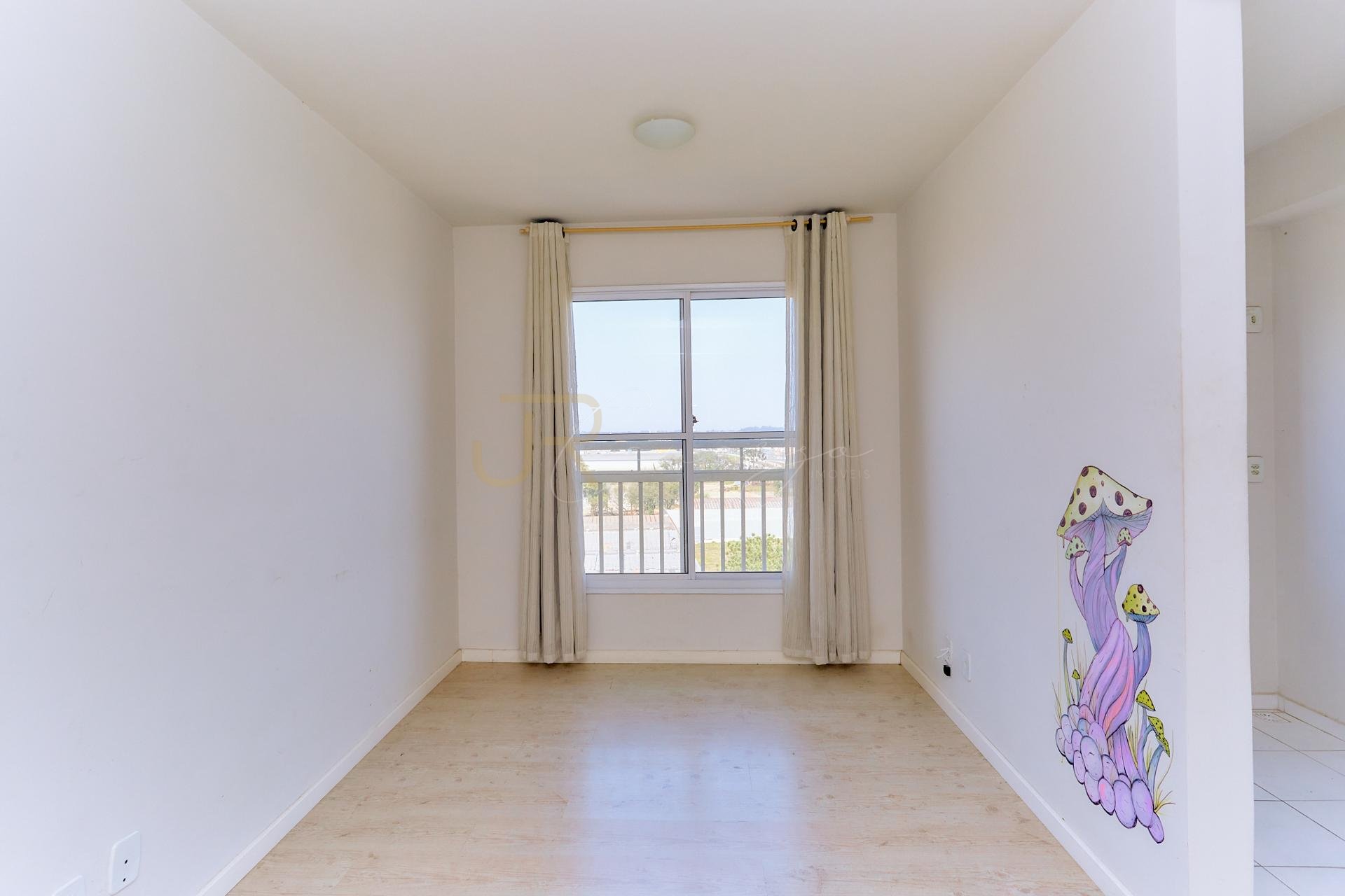 Lindo apartamento à venda no bairro PINHEIRINHO, CURITIBA - PR