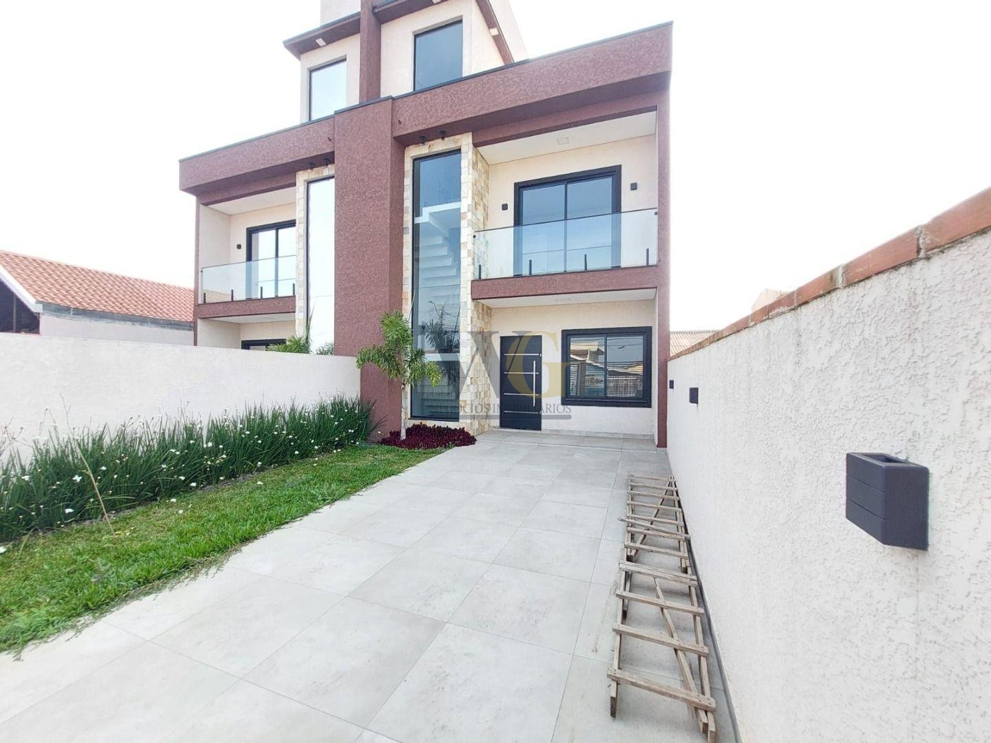 Sobrado triplex à venda, EUCALIPTOS  , FAZENDA RIO GRANDE - PR