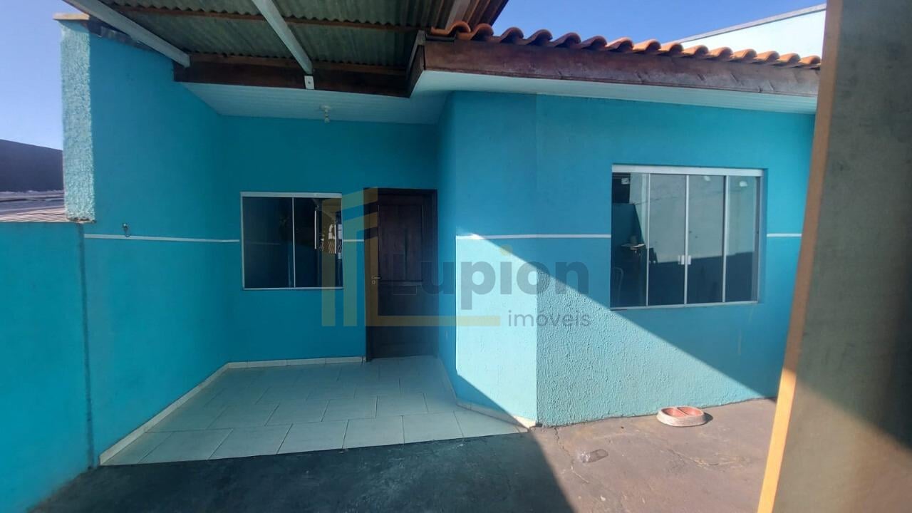 Casa Semi Nova à Venda no Gralha Azul  Fazenda Rio Grande