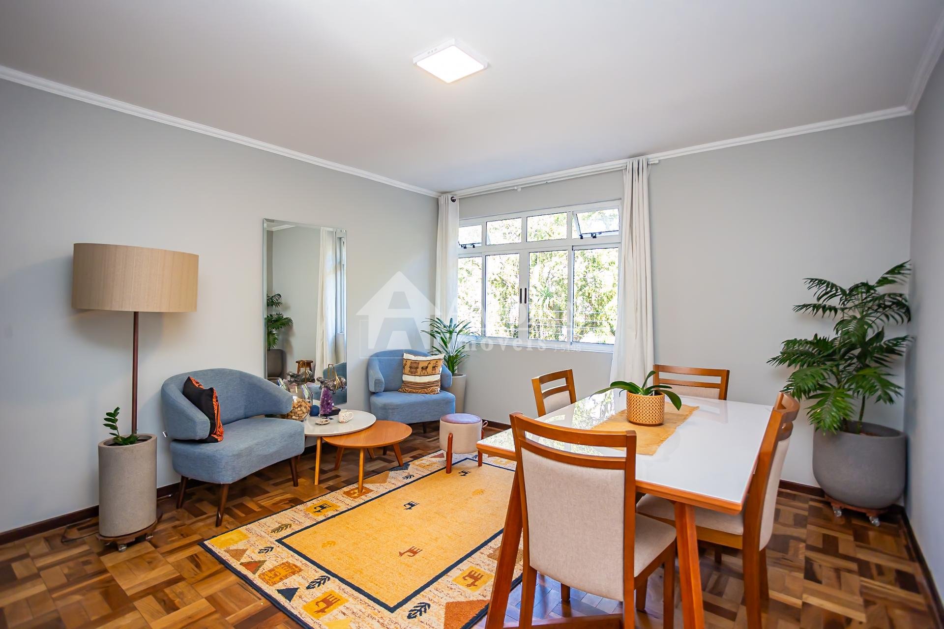 Apartamento à venda no bairro CRISTO REI  , CURITIBA - PR