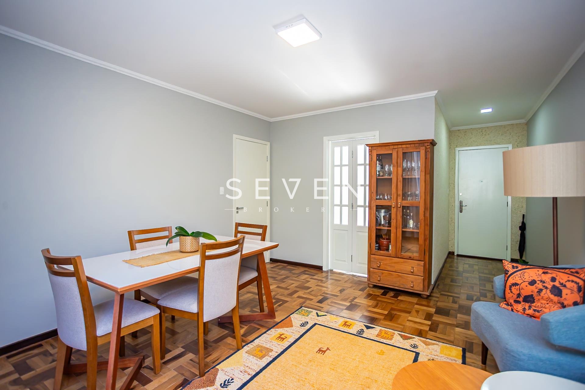Apartamento à venda no bairro CRISTO REI  , CURITIBA - PR