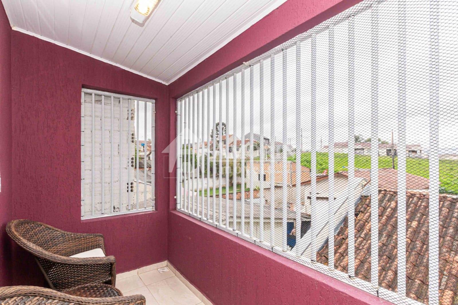 Sobrado lindo localizado no bairro Iguaçu em Fazenda Rio Grande