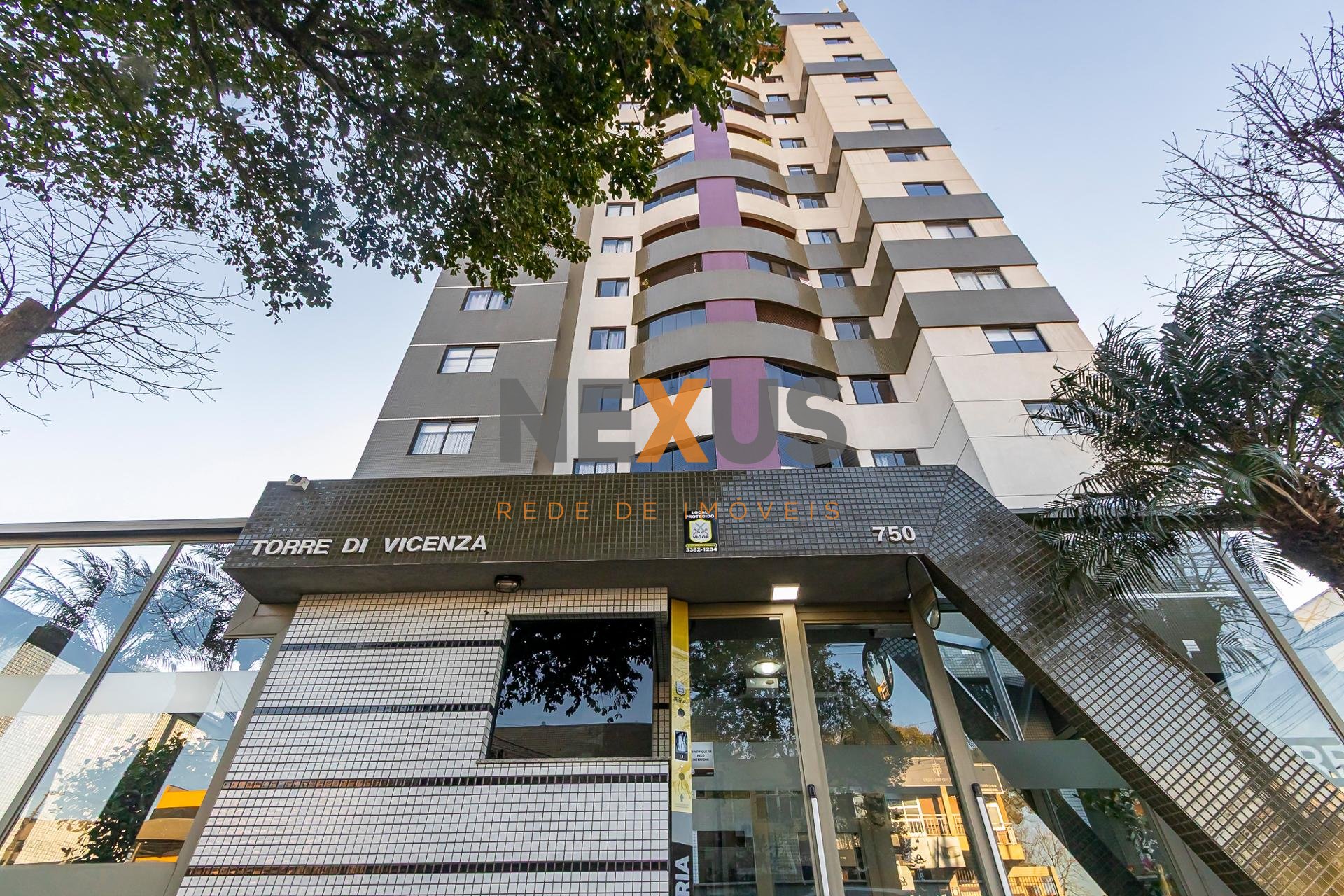 Apartamento com 3 Quartos à Venda em São José dos Pinhais