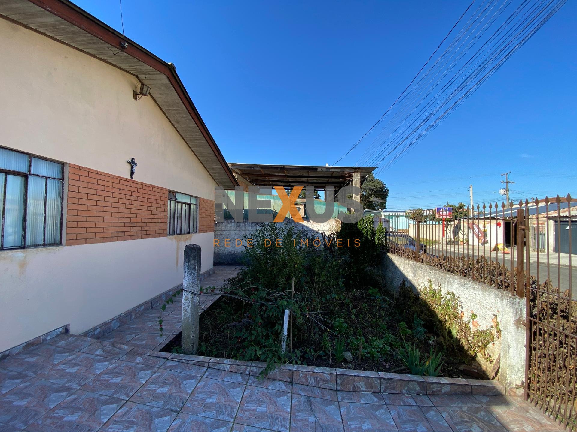 Imóvel a venda no bairro Iguaçu com 360m  de amplo terreno