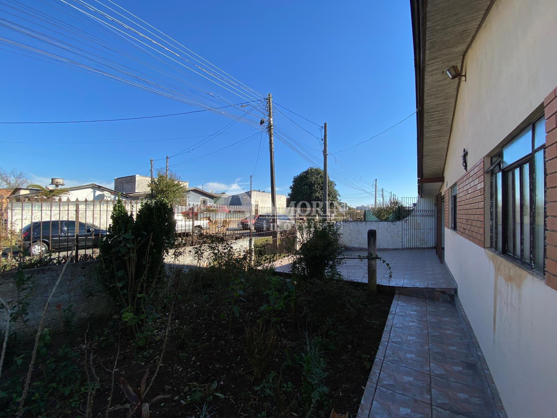Imóvel a venda no bairro Iguaçu com 360m  de amplo terreno