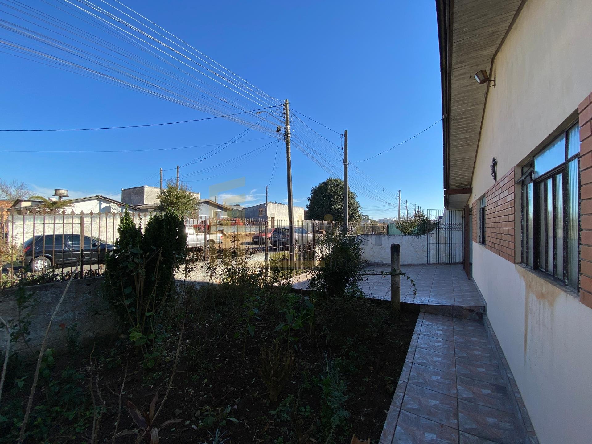Imóvel a venda no bairro Iguaçu com 360m  de amplo terreno