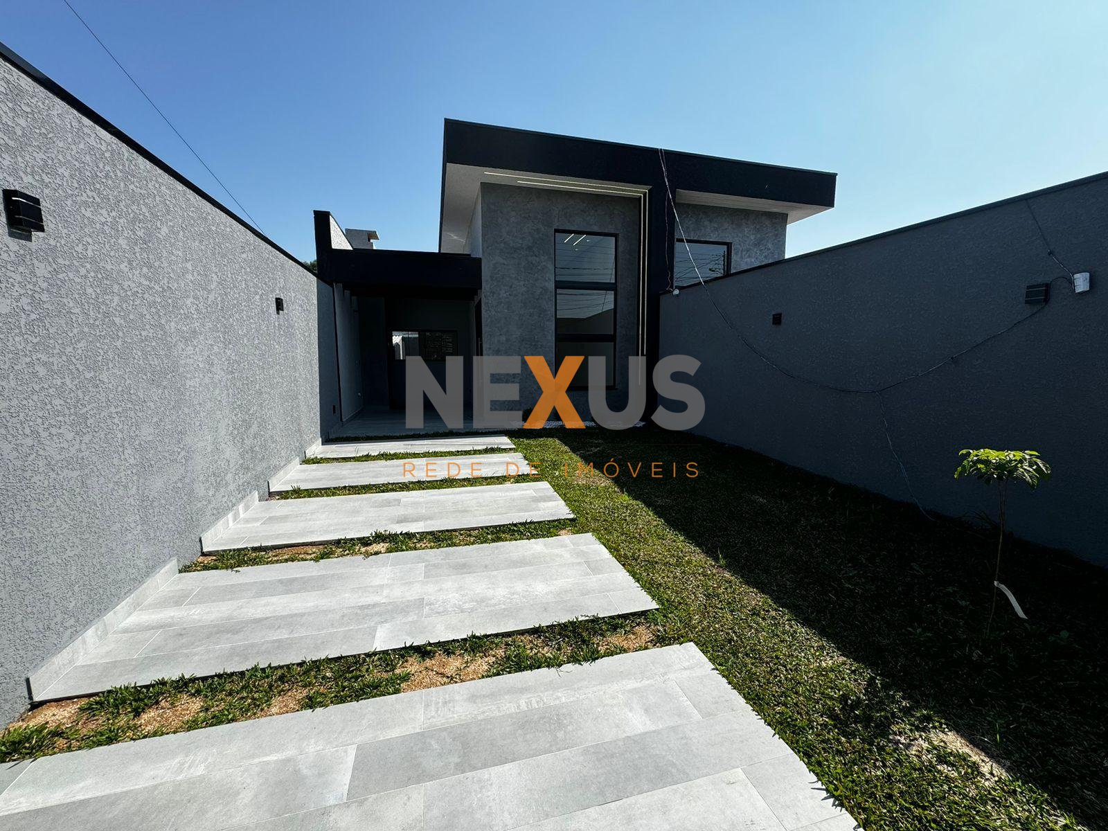 Casa com 3 Quartos e Suíte na Fazenda Rio Grande. Projeto Ampl...