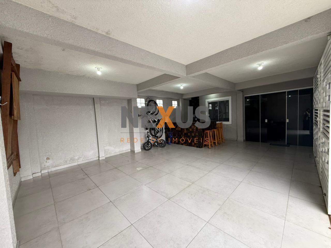 Sobrado, 3 quartos sendo 1 suíte e sala para 2 ambientes em Fa...