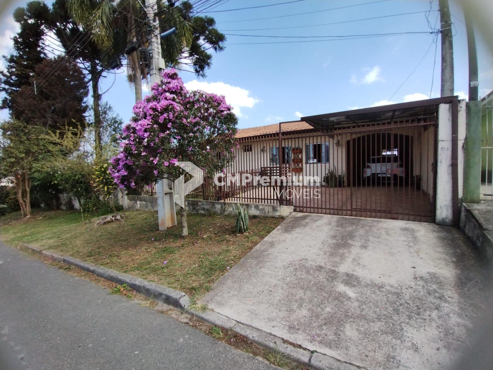 Casa à venda no bairro TINGUI,             CURITIBA - PR
