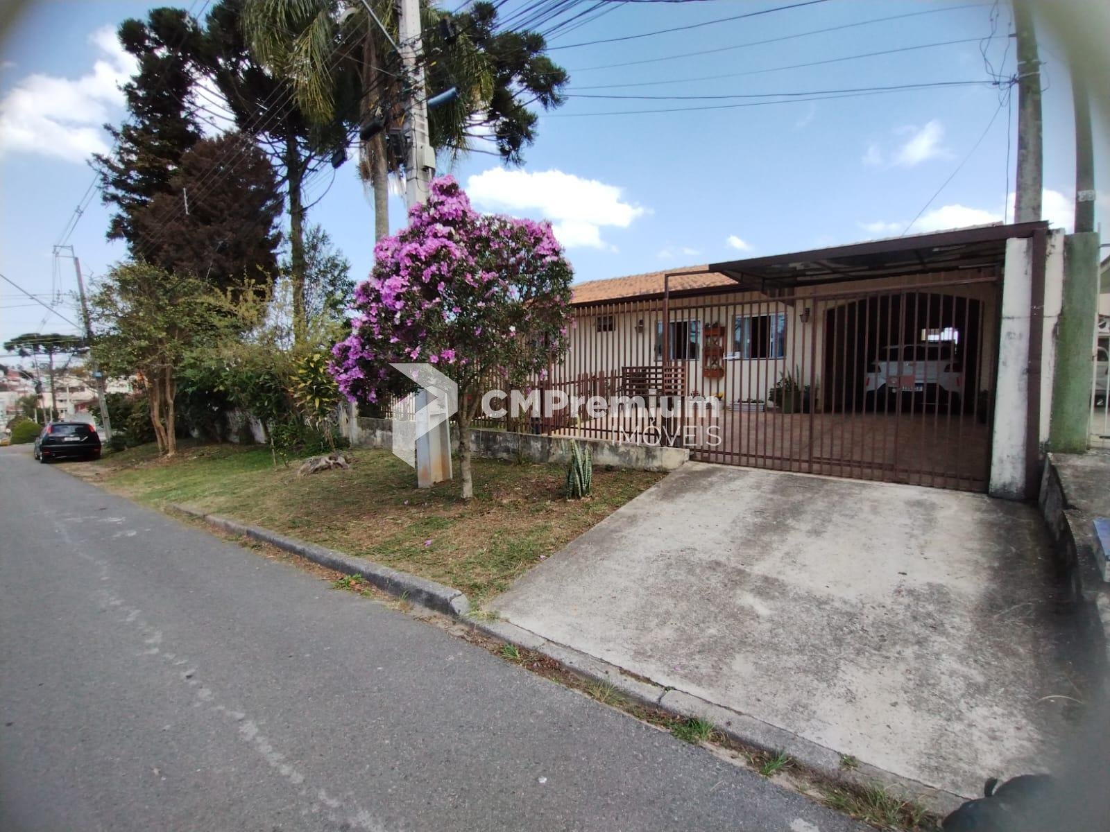 Casa à venda no bairro TINGUI,             CURITIBA - PR