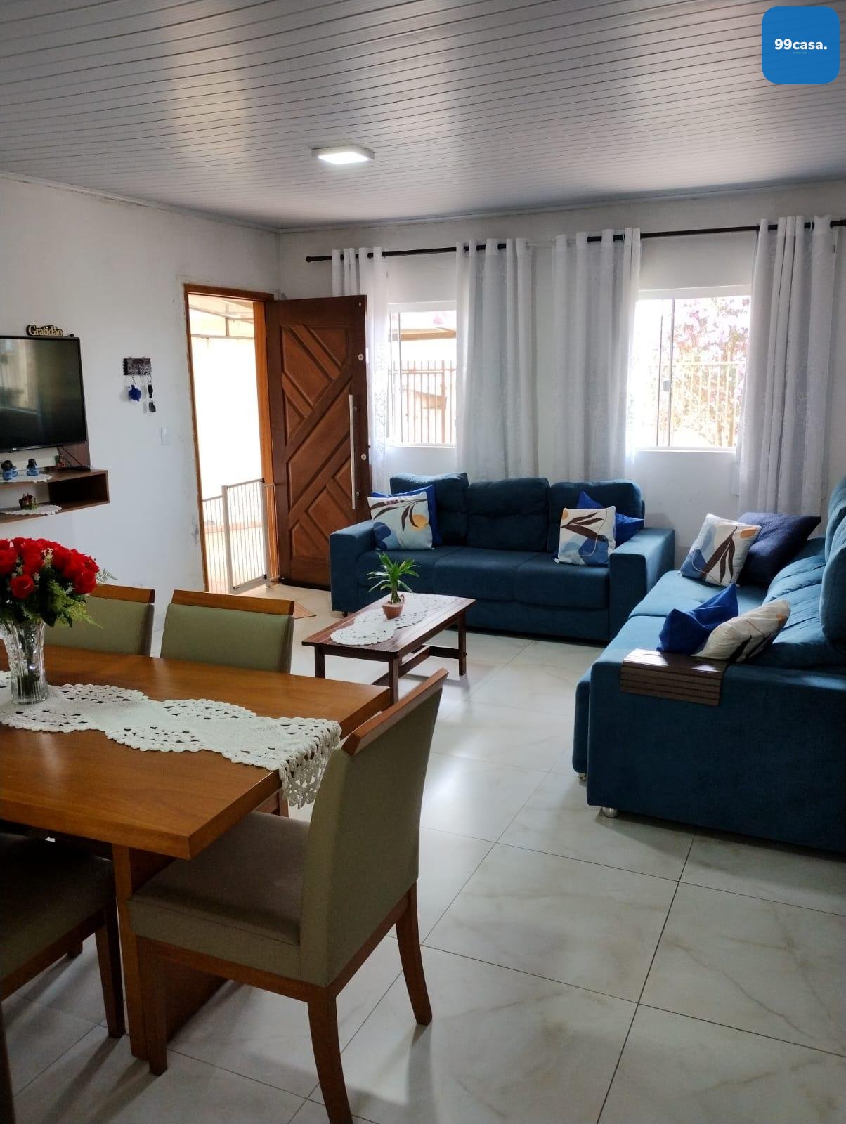 Casa à venda no bairro TINGUI,             CURITIBA - PR