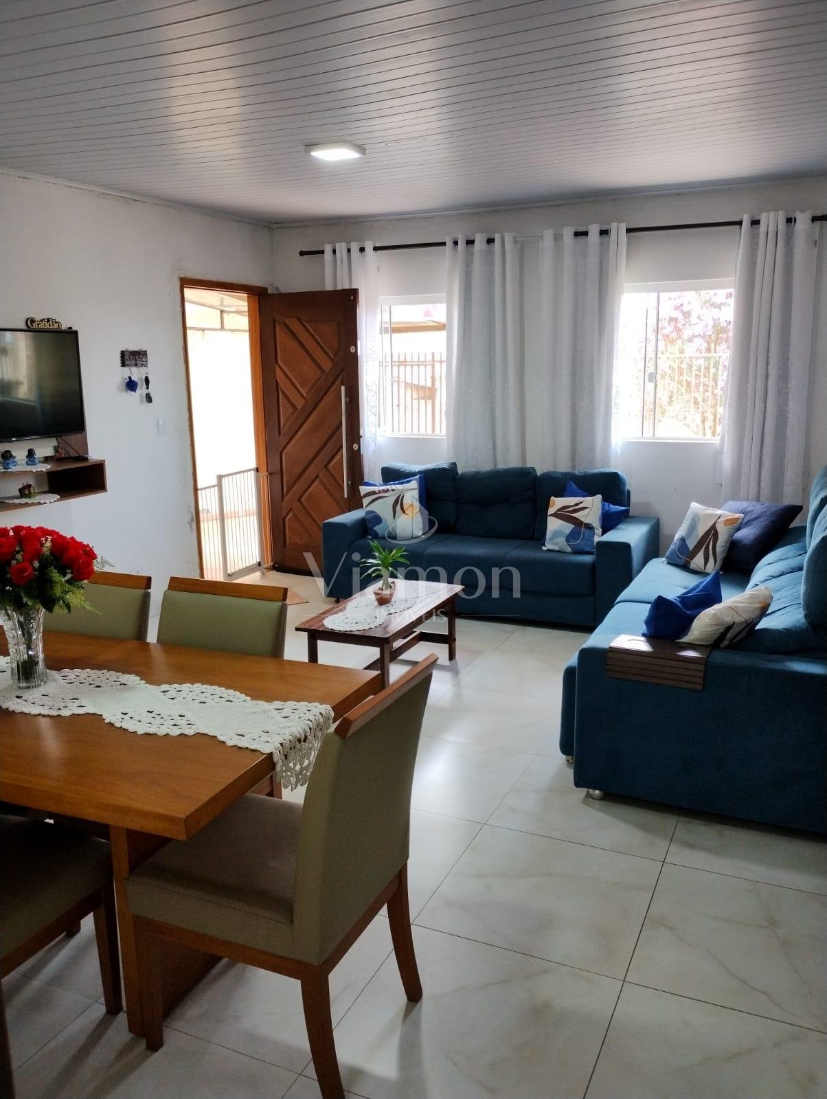Casa à venda no bairro TINGUI,             CURITIBA - PR