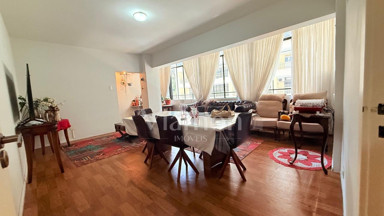 Apartamento à venda no CENTRO de       CURITIBA  -   PR