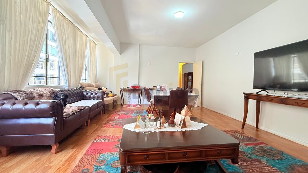 Apartamento à venda no CENTRO de       CURITIBA  -   PR