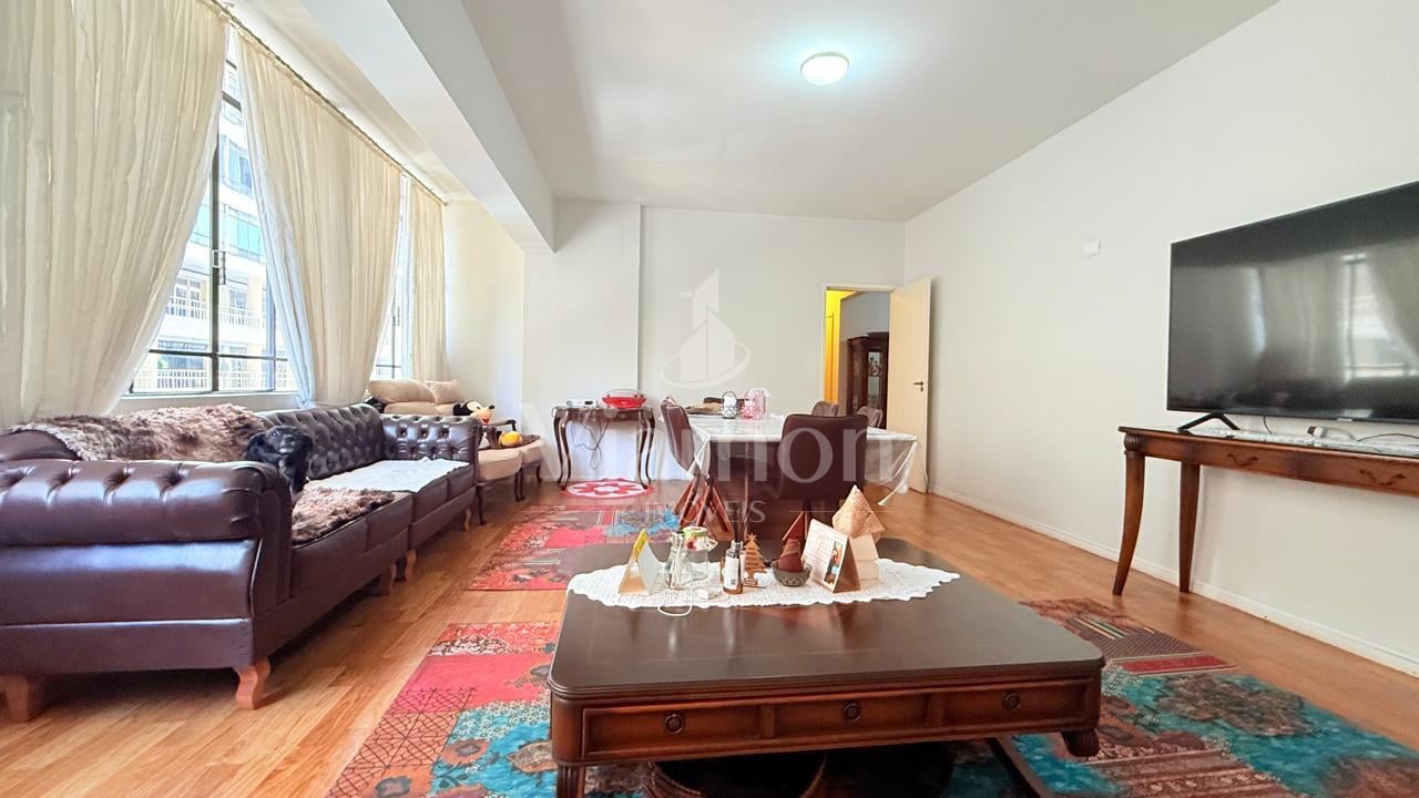 Apartamento à venda no CENTRO de       CURITIBA  -   PR