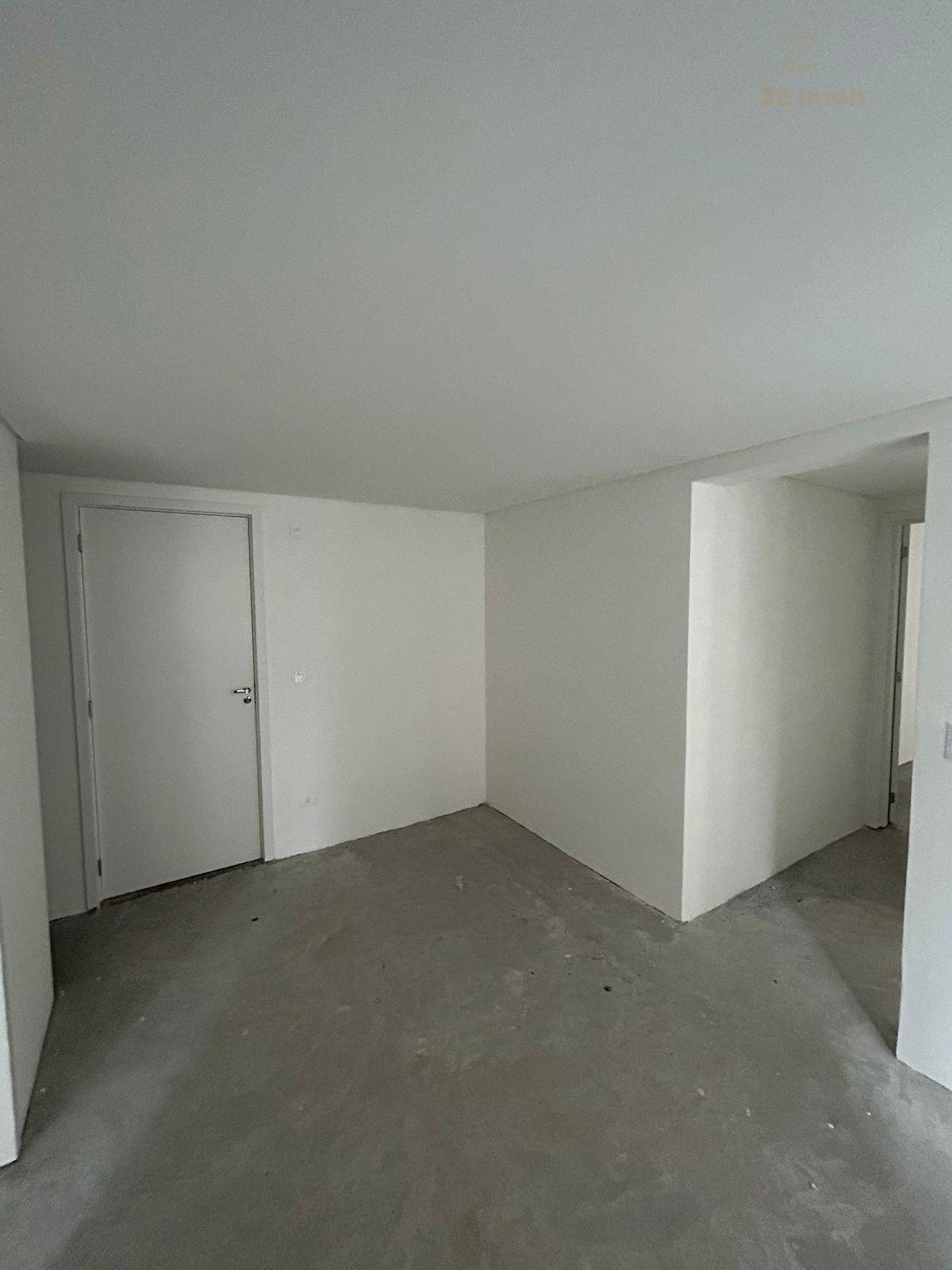 Apartamento com 2 dormitórios à venda, no bairro PORTÃO, CURIT...