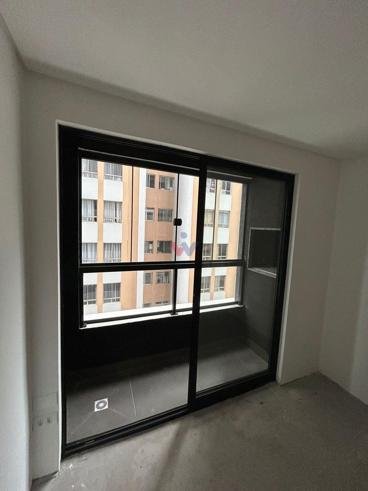 Apartamento com 2 dormitórios à venda, no bairro PORTÃO, CURIT...