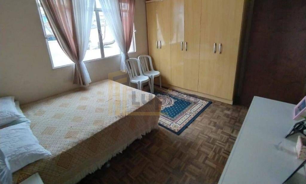 Sobrado com 3 dormitórios à venda, 250 m  - Caiuá - Curitiba PR
