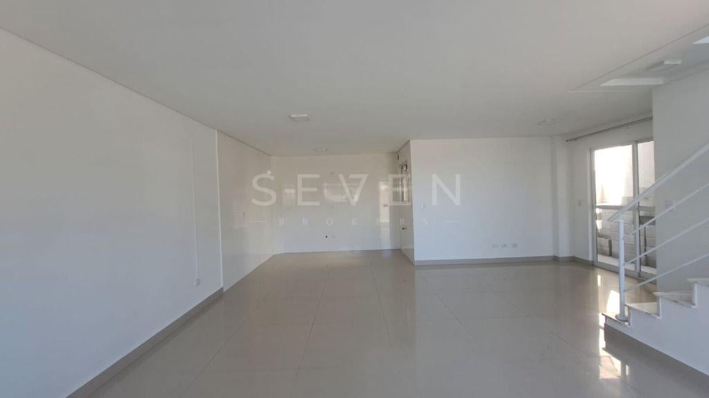 Sobrado à venda, 3 dormitórios, Fazendinha, CURITIBA - PR