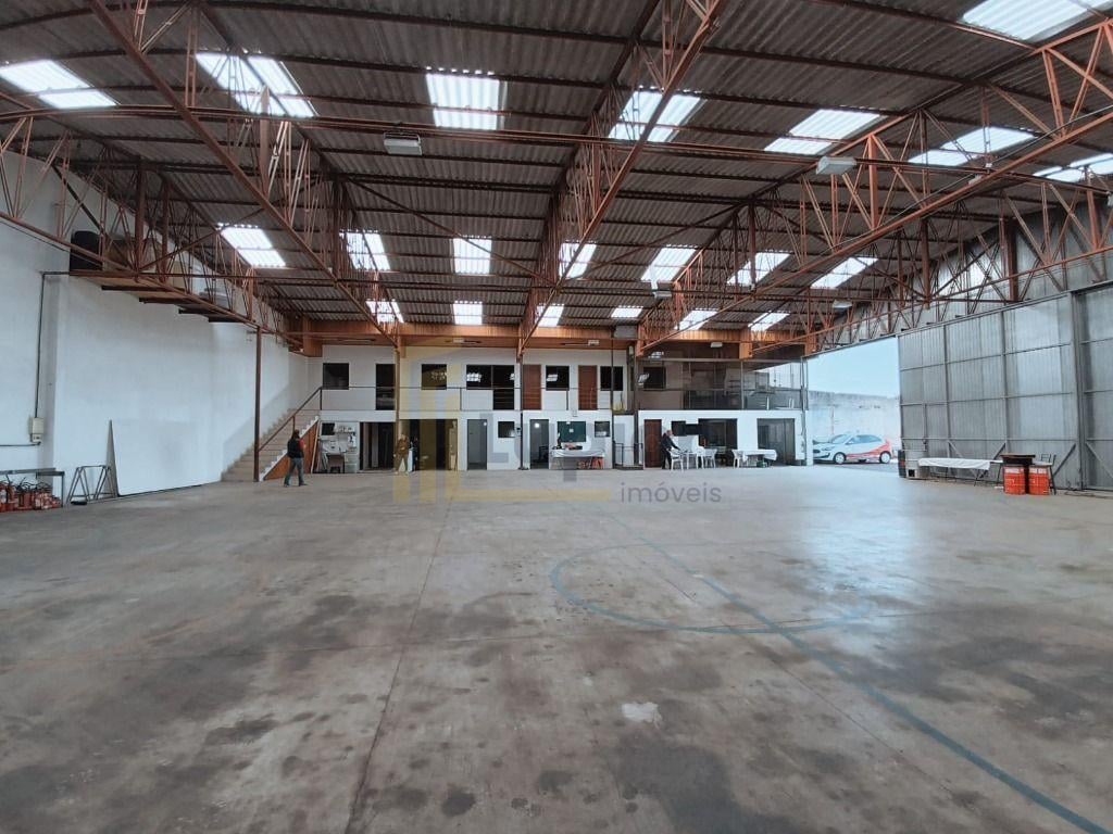 Barracão à venda, 1100 m   - Guaíra - Curitiba PR