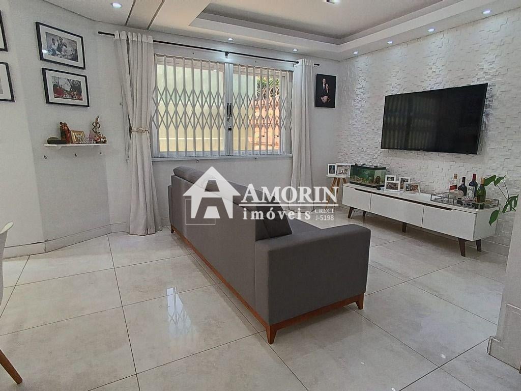 Sobrado com 3 dormitórios à venda, 140 m   - Fazendinha - Curi...