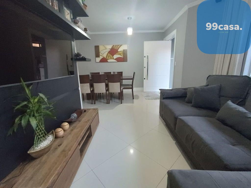 Sobrado com 3 dormitórios à venda, 130 m - Fazendinha - Curiti...