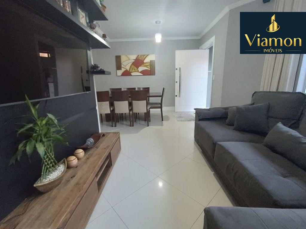 Sobrado com 3 dormitórios à venda, 130 m - Fazendinha - Curiti...