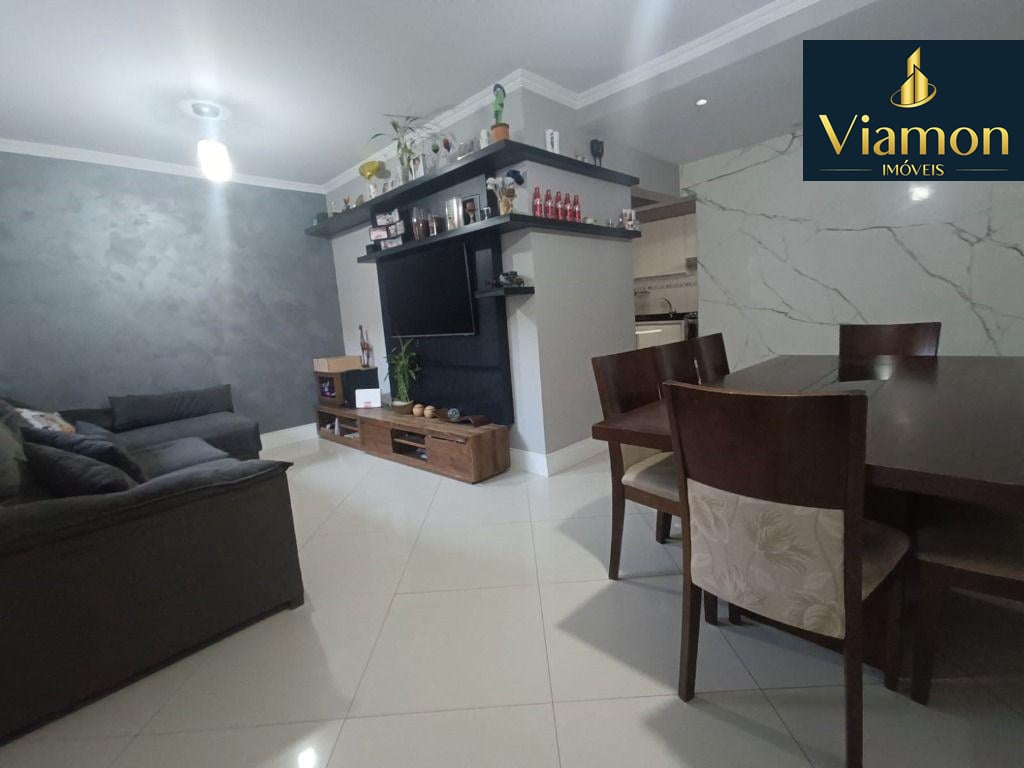 Sobrado com 3 dormitórios à venda, 130 m - Fazendinha - Curiti...