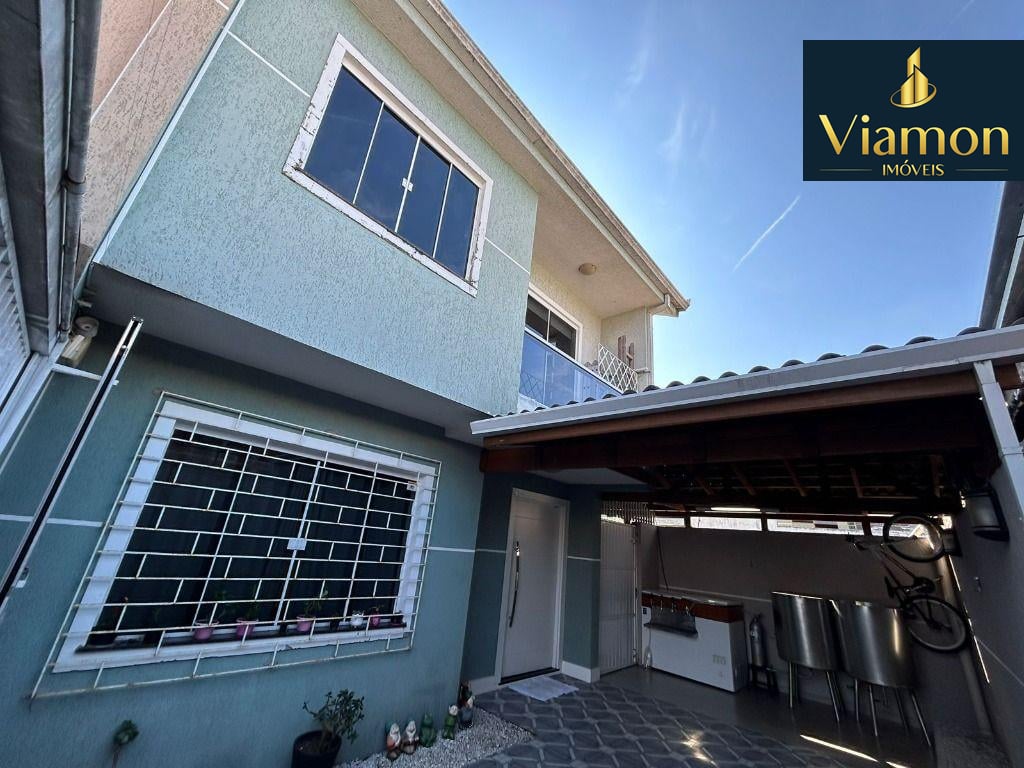 Sobrado com 3 dormitórios à venda, 130 m - Fazendinha - Curiti...
