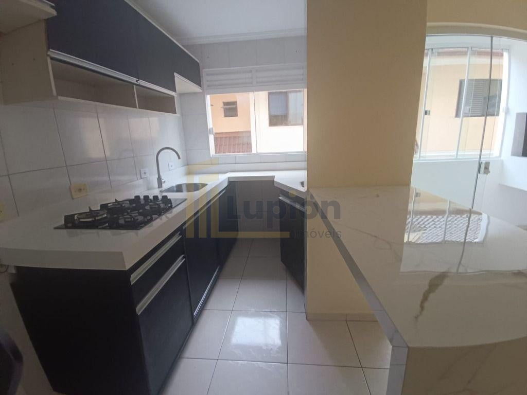 Apartamento para locação, com 2 dormitórios, 64m2- Portão- Cur...