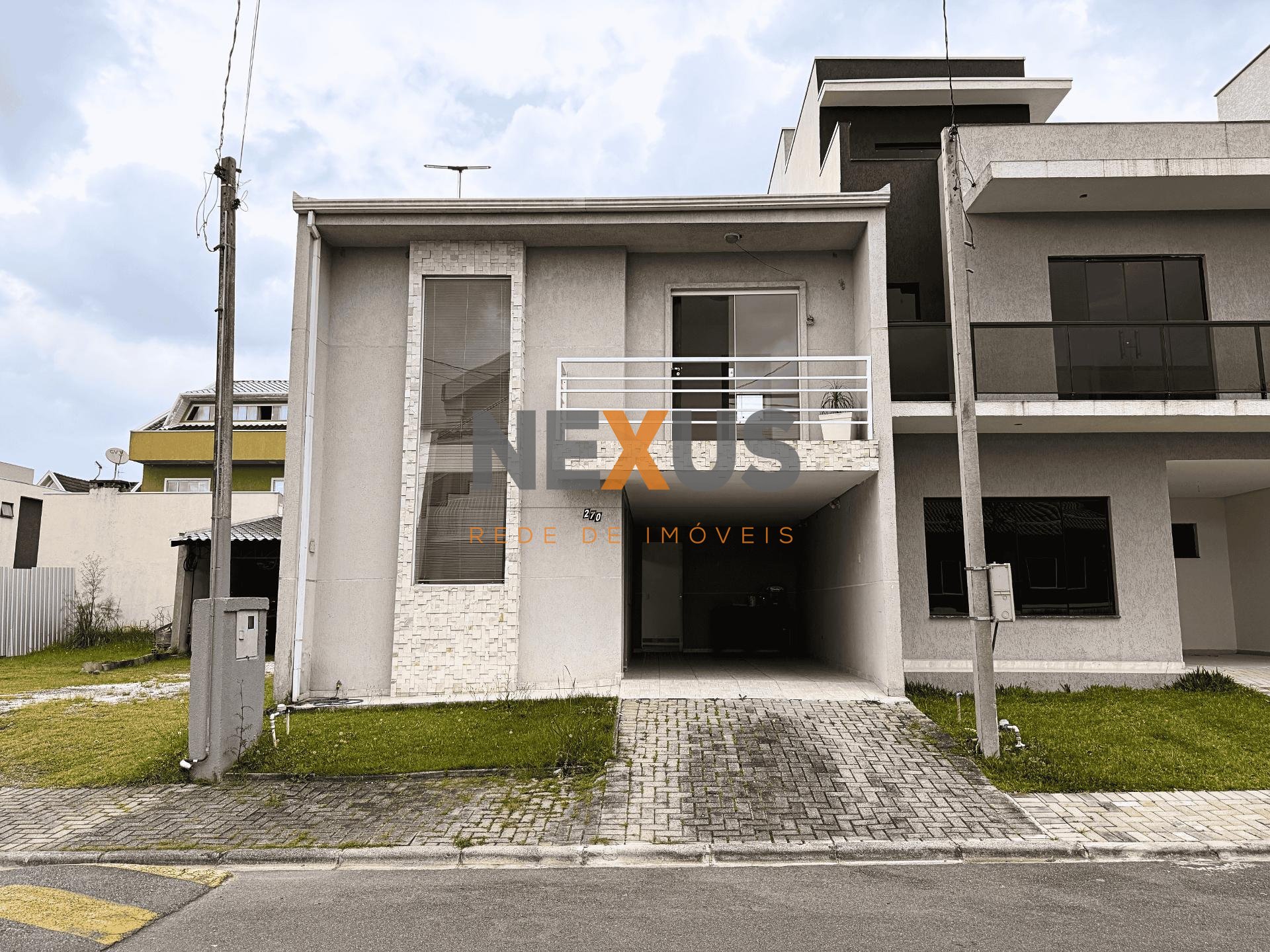 Sobrado com 3 dormitórios à venda, 132m , no Pinheirinho, CURI...