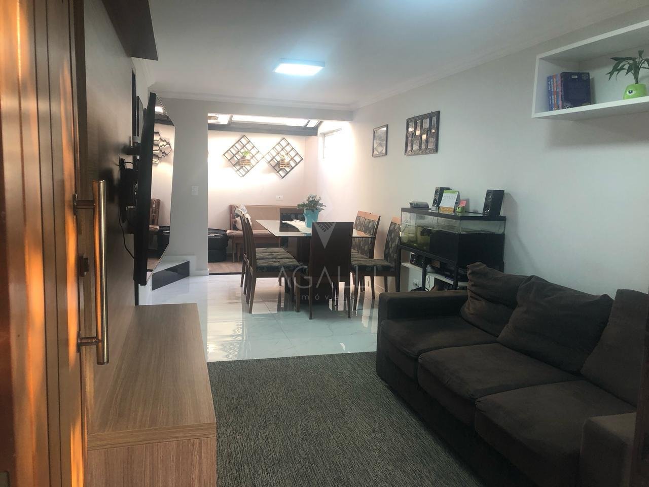 Sobrado em Condomíno, com 100m2 no Fazendinha, CURITIBA - PR