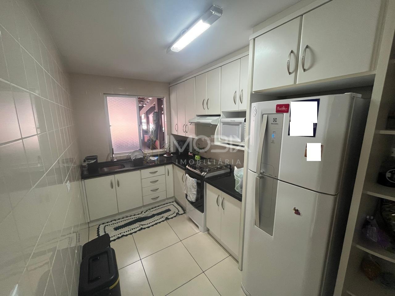 Sobrado em Condomíno, com 100m2 no Fazendinha, CURITIBA - PR