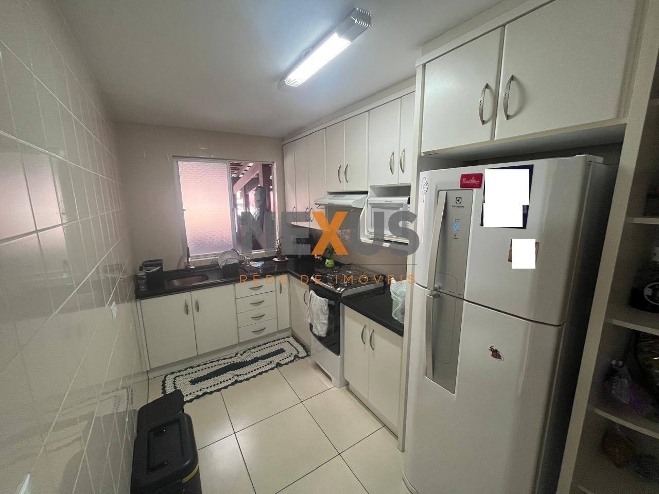 Sobrado em Condomíno, com 100m2 no Fazendinha, CURITIBA - PR