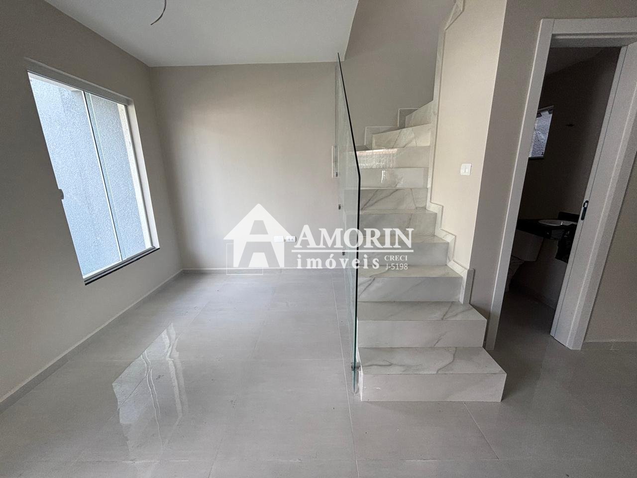 Sobrado com 2 dormitórios à venda, 72m , no Fazendinha- Curiti...