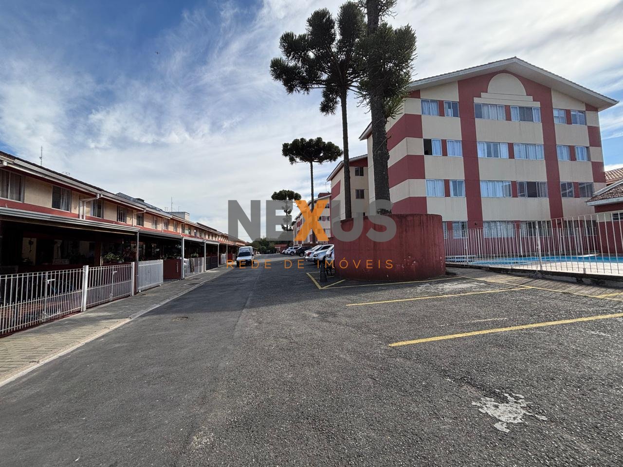 Apartamento no Fazendinha, 66m  de área total, cozinha com arm...