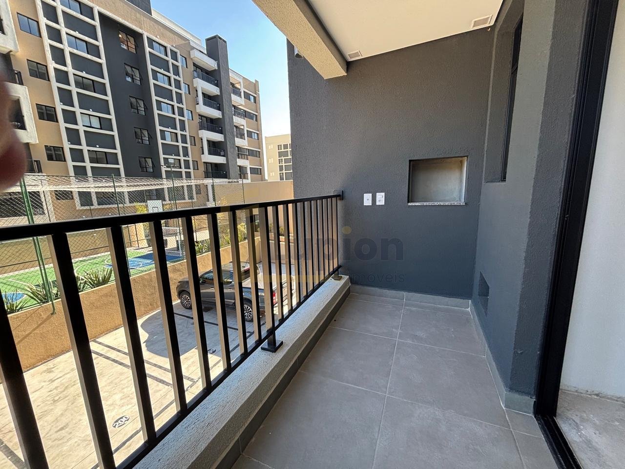 Apartamento com 2 dormitórios à venda, sacada com churrasqueir...