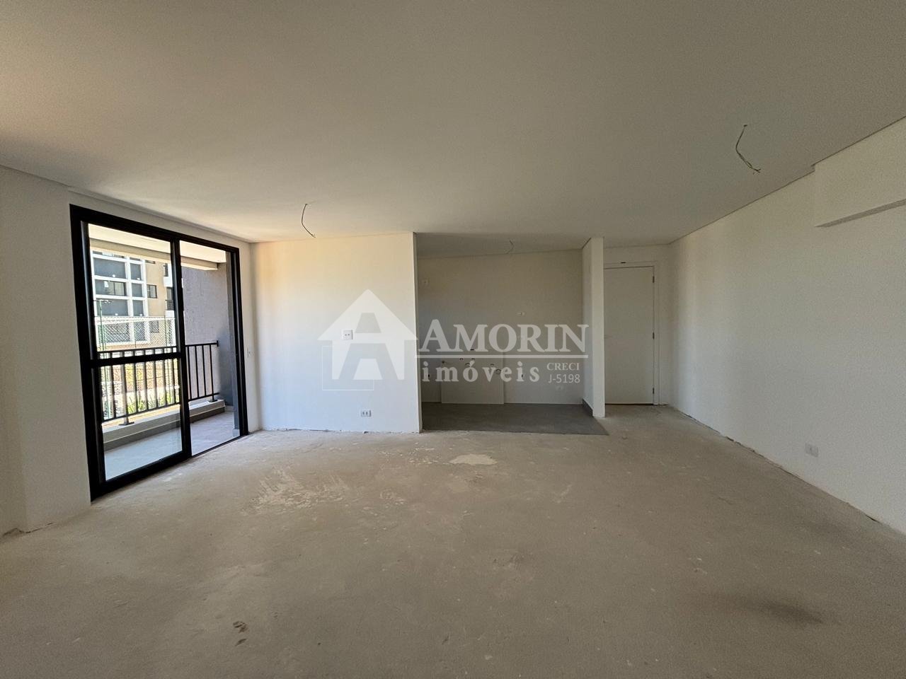 Apartamento com 2 dormitórios à venda, sacada com churrasqueir...