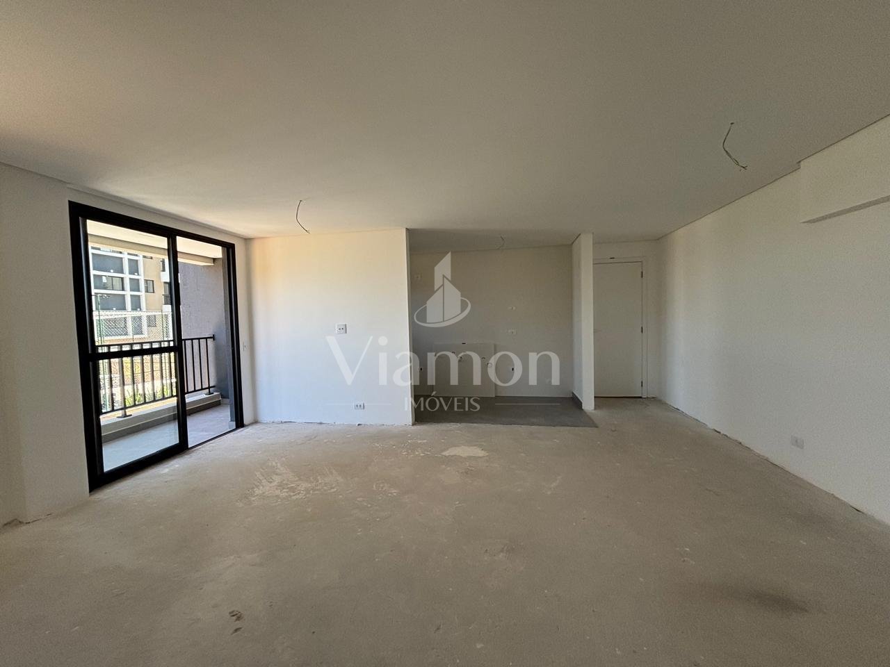 Apartamento com 2 dormitórios à venda, sacada com churrasqueir...