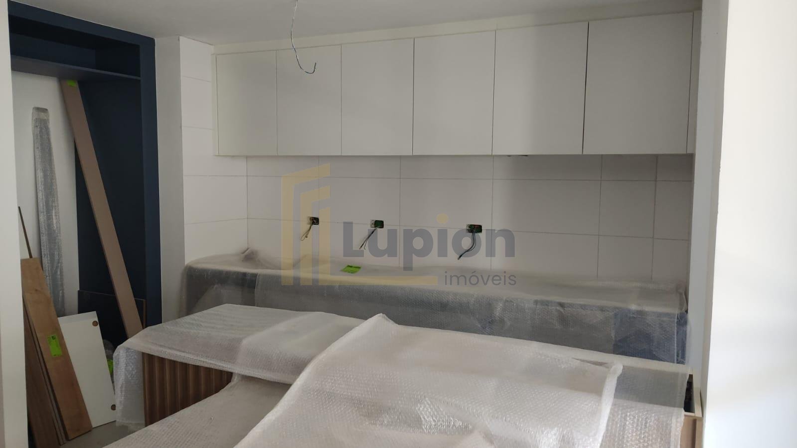 Apartamento com 3 dormitórios à venda,112,96 m , Agua Verde, C...