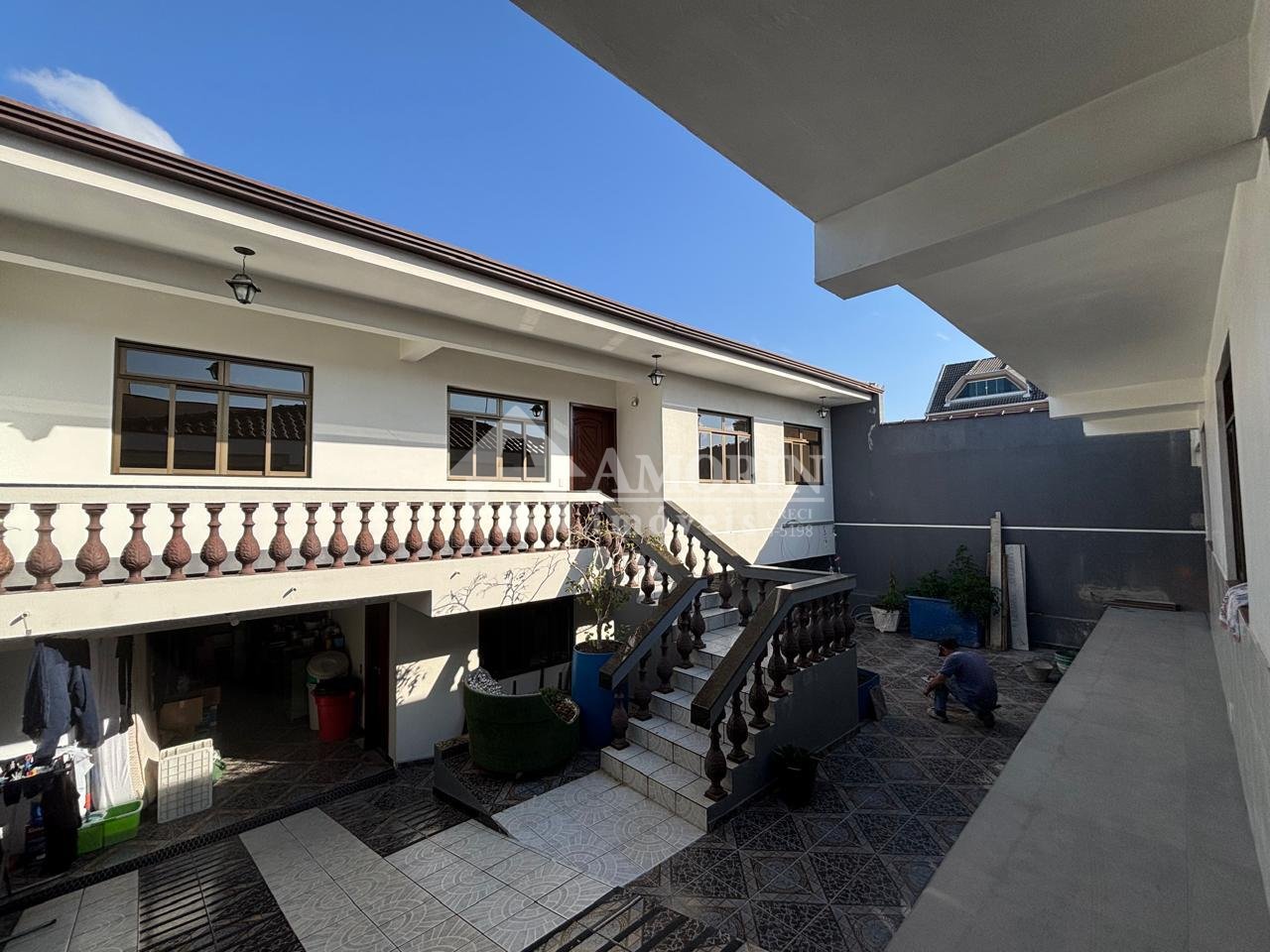 Casa em  2 dormitórios com armários cozinha, próximo ao Mercad...