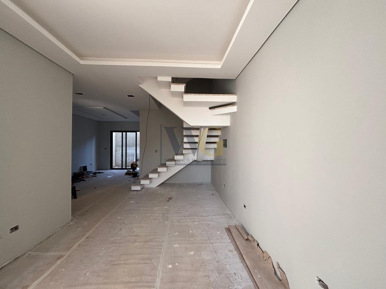 Sobrado à venda, Portão, Excelente localização e acabamento, C...