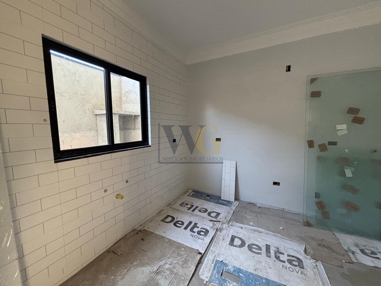 Sobrado à venda, Portão, Excelente localização e acabamento, C...