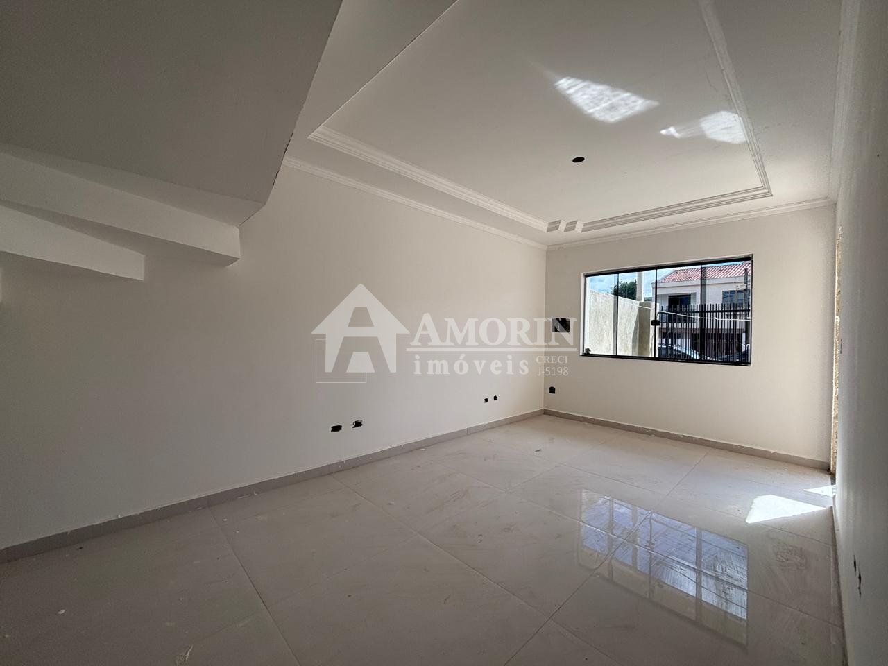 Sobrado com 122,88 m , 3 dormitórios  1 suite , sacada, Aceita...