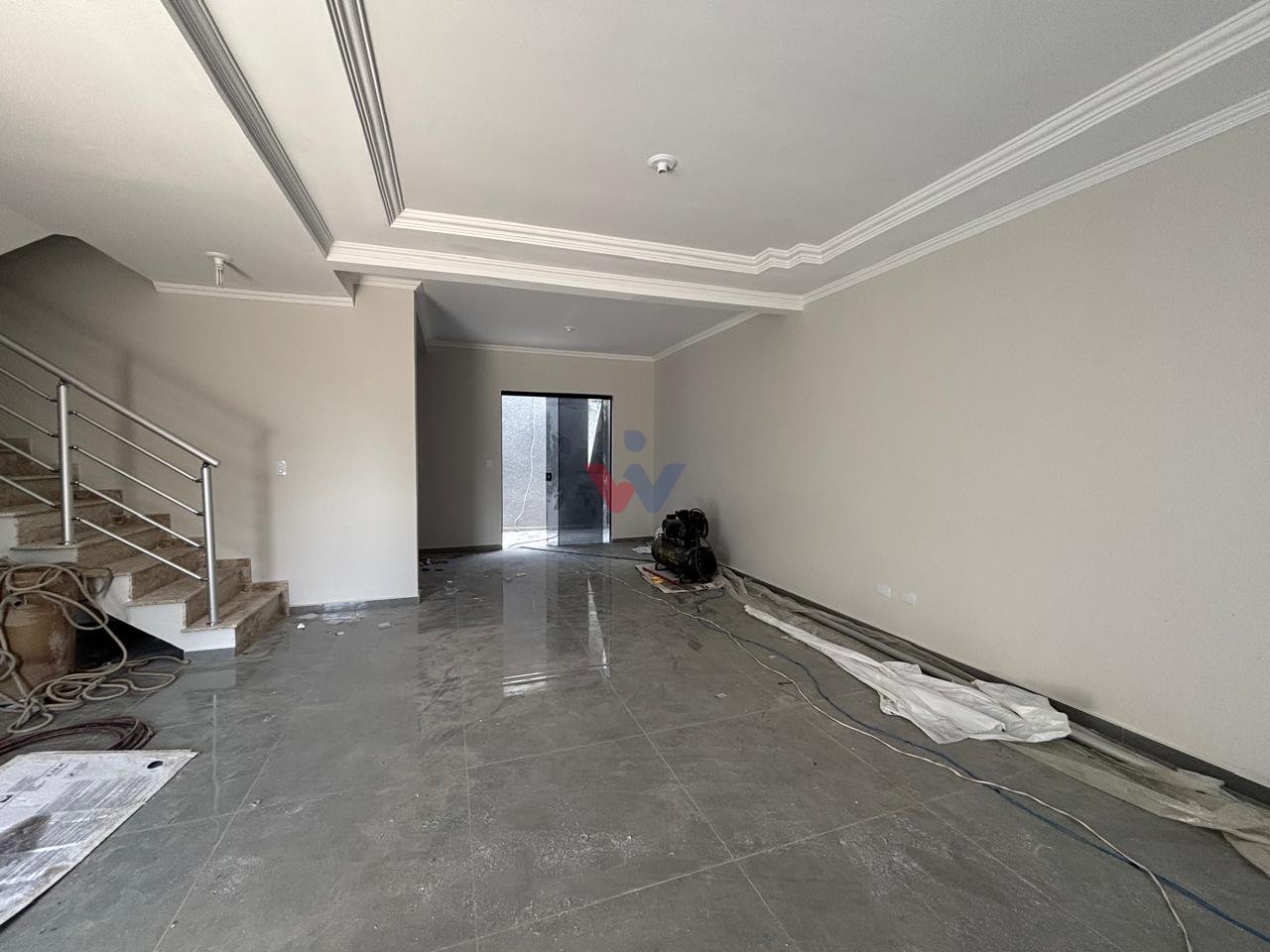 Sobrado à venda, 143m2, 3 dormitórios  1 suíte com sacada , te...