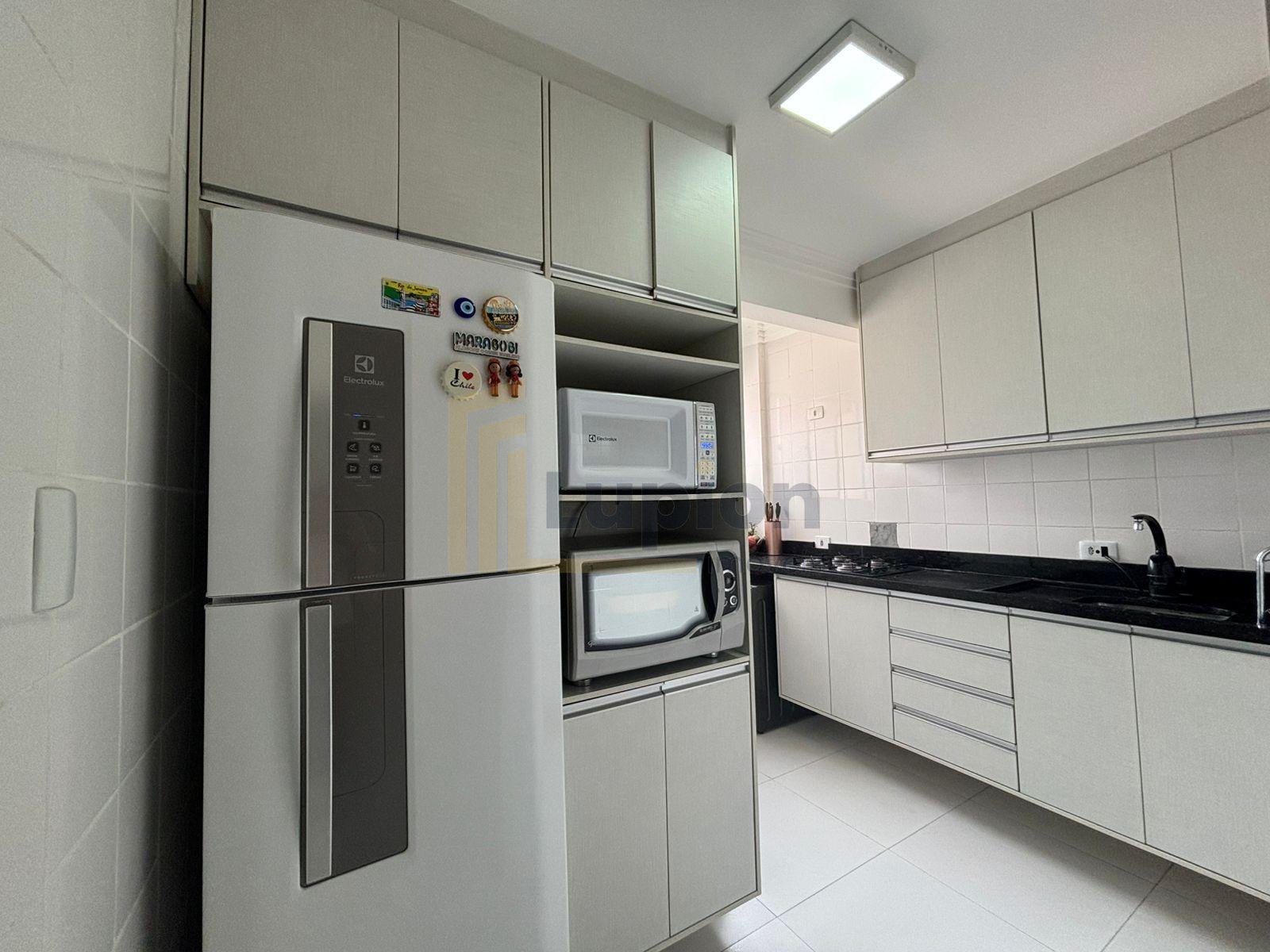 Apartamento à venda com 3 dormitórios, 65m2- Fazendinha- Curit...