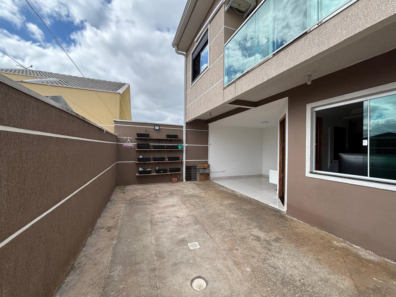 Sobrado em condomínio com 3 dormitórios sendo 1 suíte, 130m2- ...